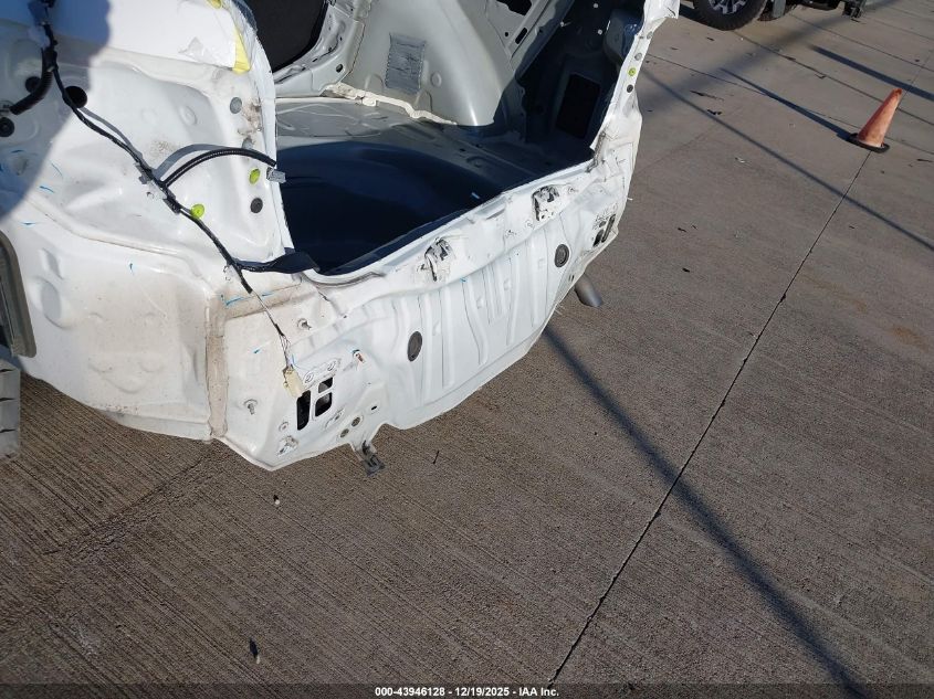 2023 Toyota Corolla Le VIN: 5YFB4MDE4PP039930 Lot: 43946128