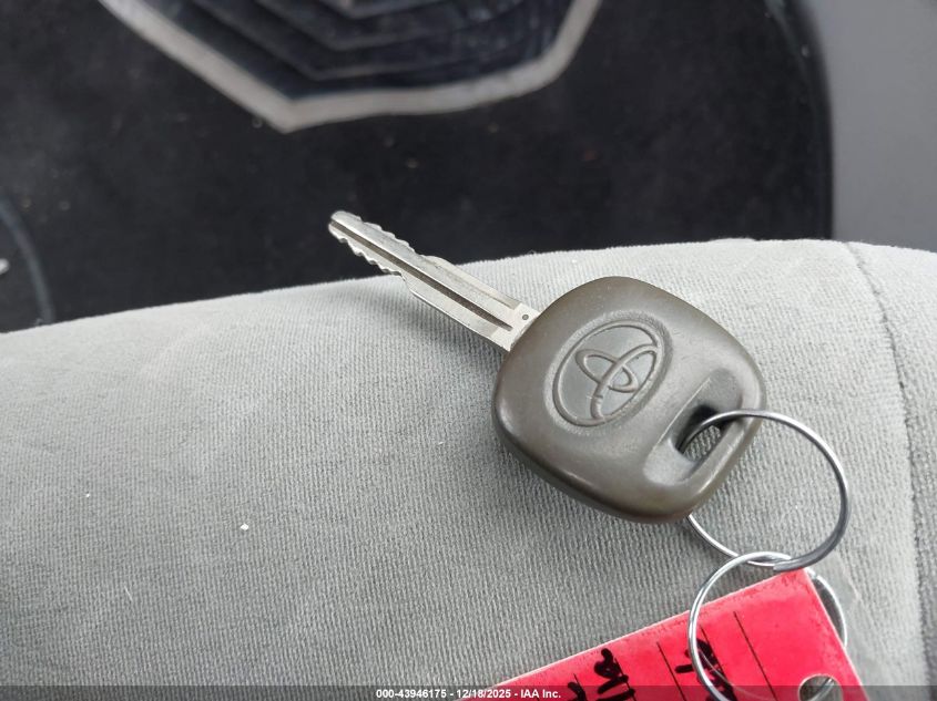 2010 Toyota Corolla VIN: 2T1BU4EE7AC251422 Lot: 43946175