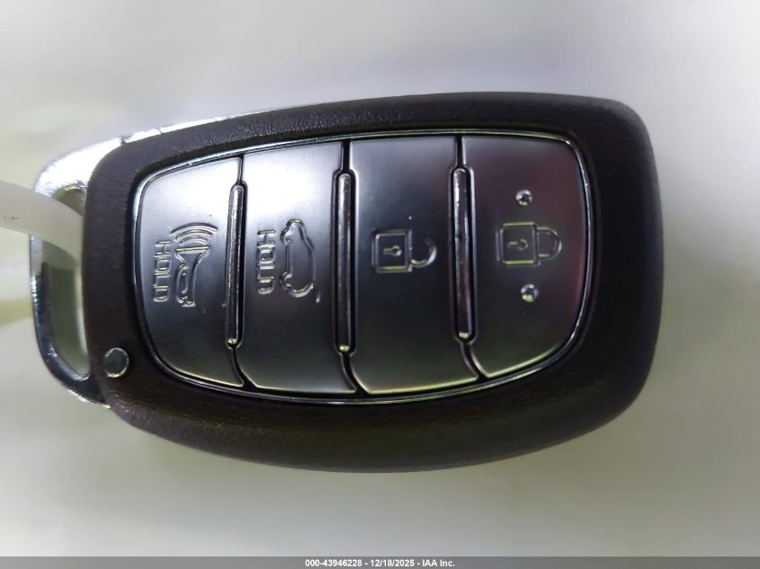 2020 Hyundai Ioniq Hybrid Sel VIN: KMHC85LC4LU239777 Lot: 43946228