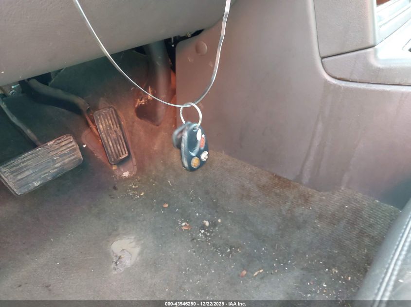 2003 Chevrolet Silverado 1500 Lt VIN: 2GCEK19T831243096 Lot: 43946250