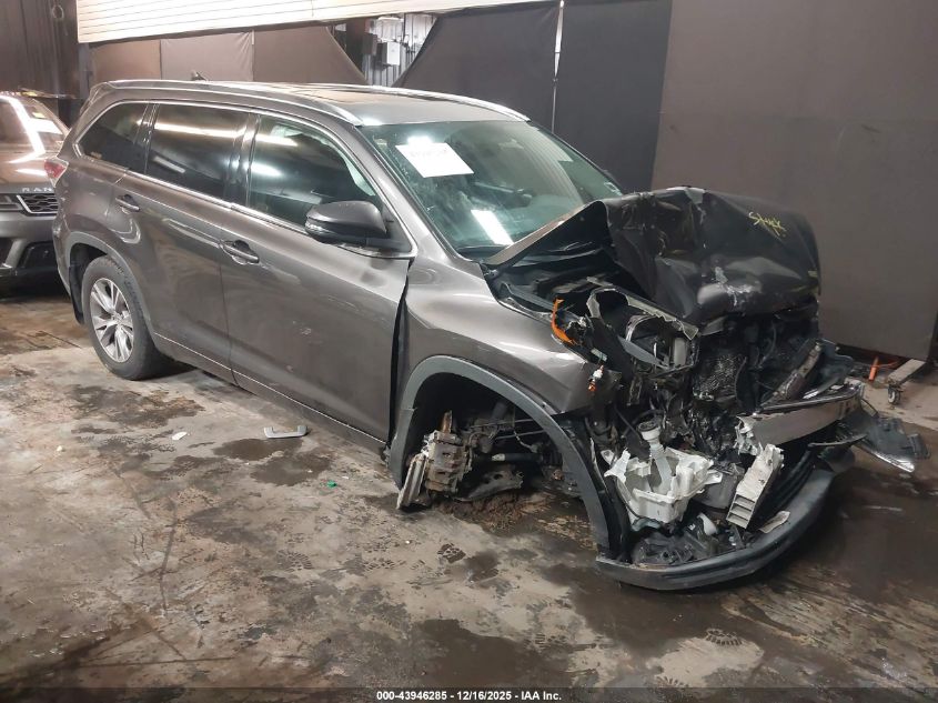 TOYOTA HIGHLANDER XLE V6