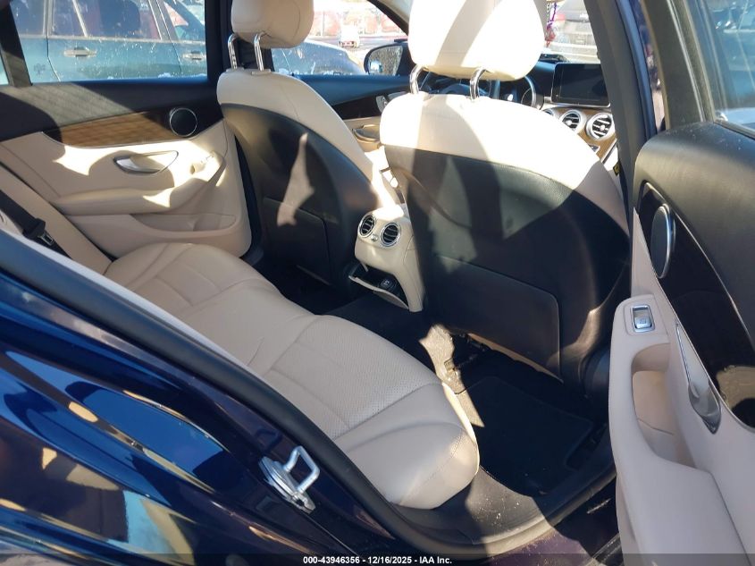 2016 Mercedes-Benz C 300 4Matic VIN: WDDWF4KB3GR142465 Lot: 43946356