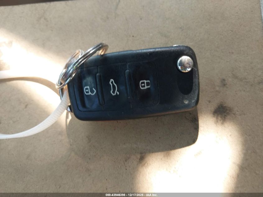 2017 Volkswagen Passat 1.8T R-Line VIN: 1VWDT7A34HC003114 Lot: 43946398