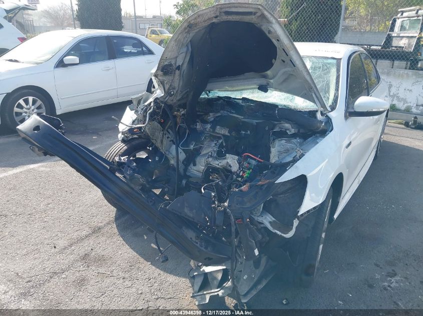 2017 Volkswagen Passat 1.8T R-Line VIN: 1VWDT7A34HC003114 Lot: 43946398