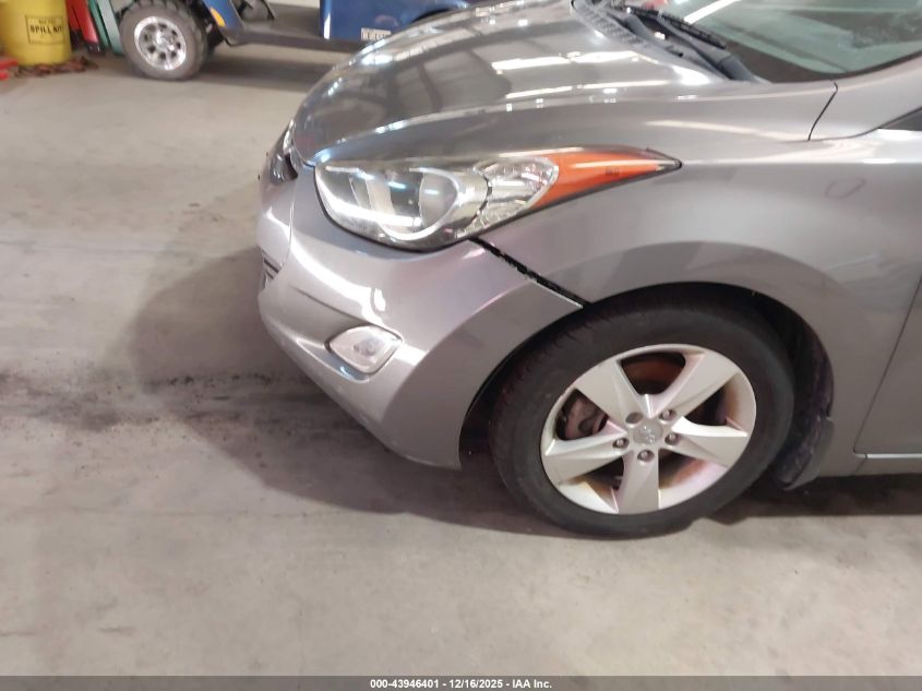 2013 Hyundai Elantra Gls/Limited VIN: 5NPDH4AE7DH196197 Lot: 43946401