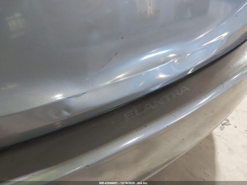 2013 Hyundai Elantra Gls/Limited VIN: 5NPDH4AE7DH196197 Lot: 43946401