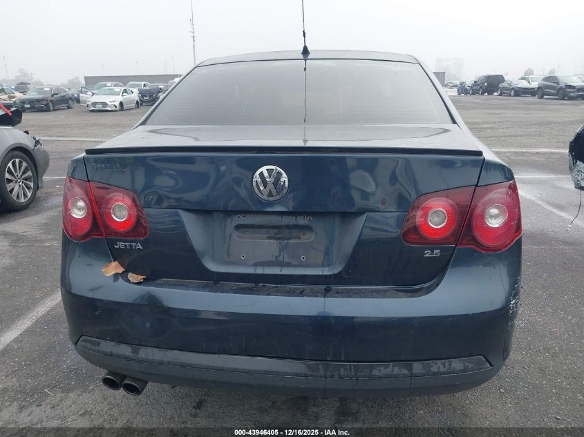 2010 Volkswagen Jetta Limited Edition VIN: 3VWAZ7AJ2AM104558 Lot: 43946405