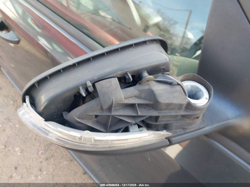 2012 Volkswagen Gti 4-Door Autobahn VIN: WVWHV7AJXCW204794 Lot: 43946454