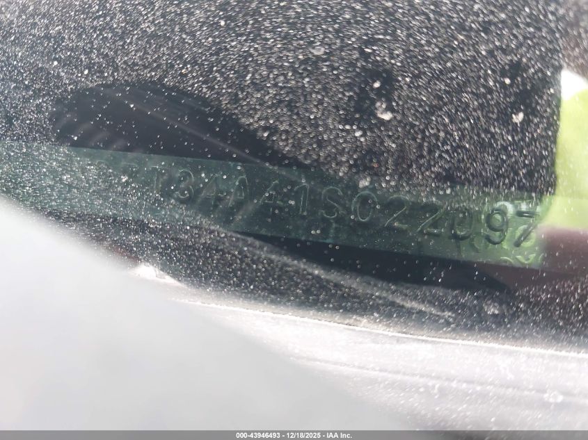 2001 Toyota Sequoia Sr5 VIN: 5TDZT34A41S022097 Lot: 43946493