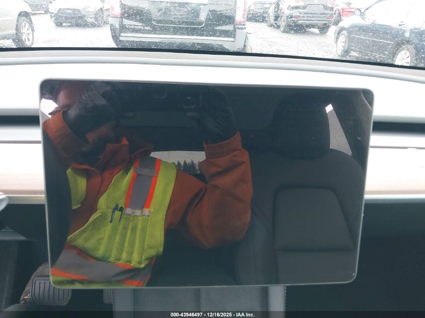 2025 Tesla Model Y Long Range Dual Motor All-Wheel Drive VIN: 7SAYGAEE3SF240806 Lot: 43946497