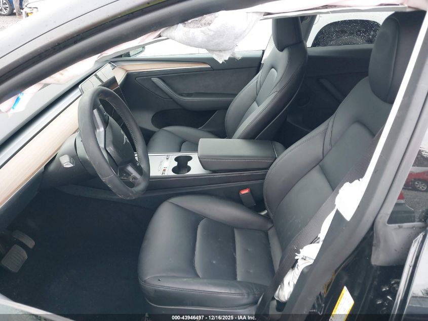 2025 Tesla Model Y Long Range Dual Motor All-Wheel Drive VIN: 7SAYGAEE3SF240806 Lot: 43946497