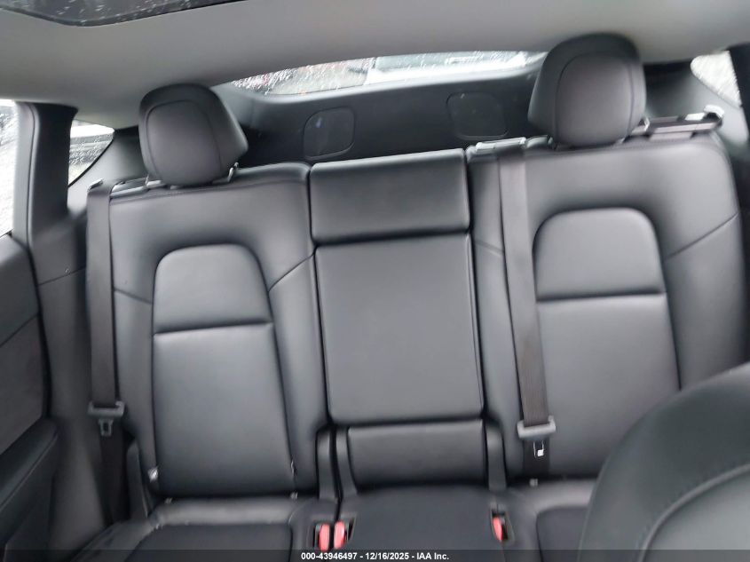 2025 Tesla Model Y Long Range Dual Motor All-Wheel Drive VIN: 7SAYGAEE3SF240806 Lot: 43946497