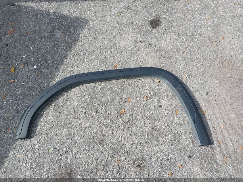 2023 GMC Sierra 1500 4Wd Short Box Slt VIN: 3GTUUDEDXPG322448 Lot: 43946524