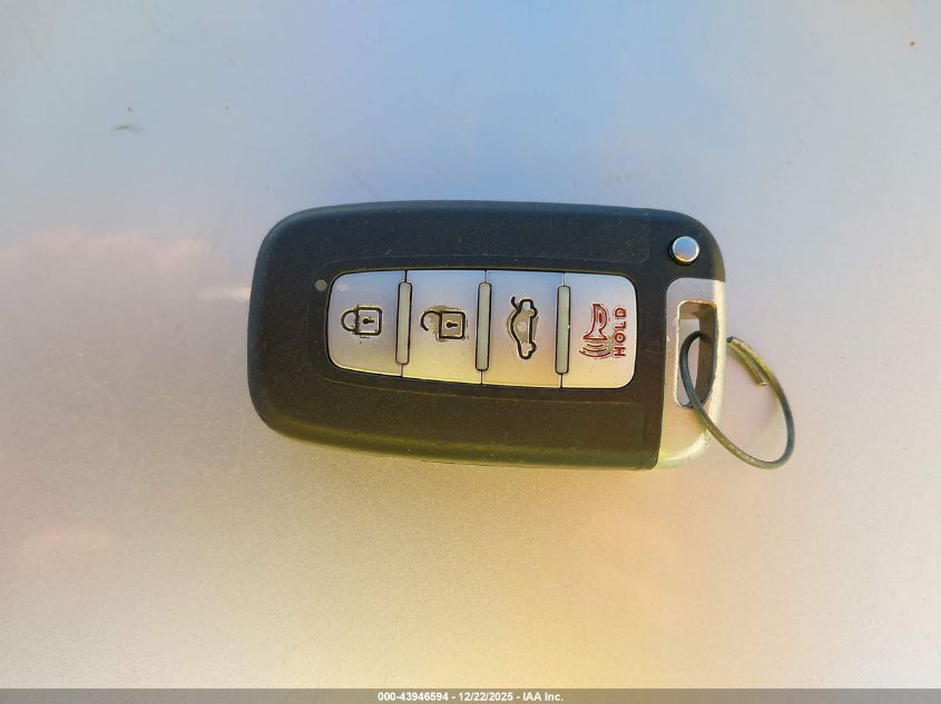 2012 Hyundai Sonata Hybrid VIN: KMHEC4A49CA031196 Lot: 43946594