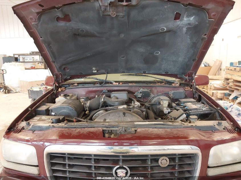 1999 Cadillac Escalade Standard VIN: 1GYEK13R6XR416957 Lot: 43946628