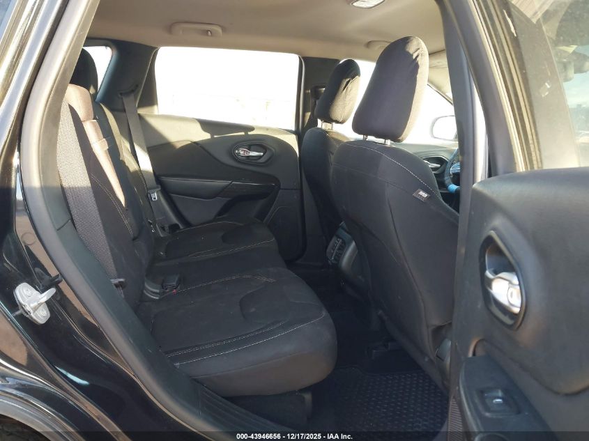 2015 Jeep Cherokee Latitude VIN: 1C4PJMCS5FW790367 Lot: 43946656