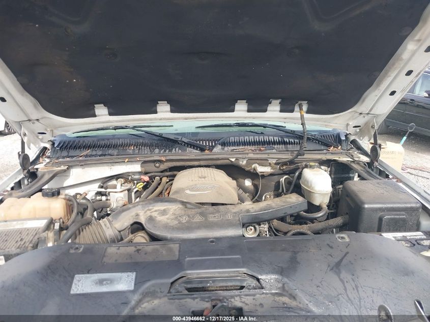 2005 Chevrolet Tahoe Lt VIN: 1GNEC13T85J158443 Lot: 43946662