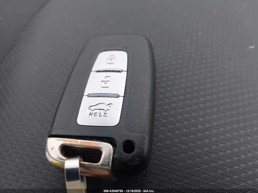 2015 Hyundai Veloster Turbo VIN: KMHTC6AE4FU241994 Lot: 43946756