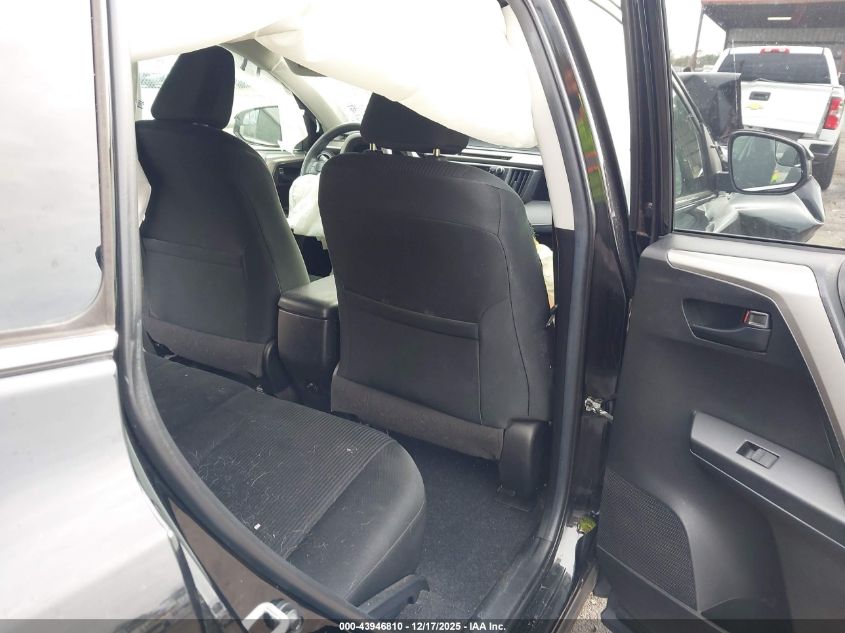 2018 Toyota Rav4 Le VIN: 2T3BFREV4JW845253 Lot: 43946810