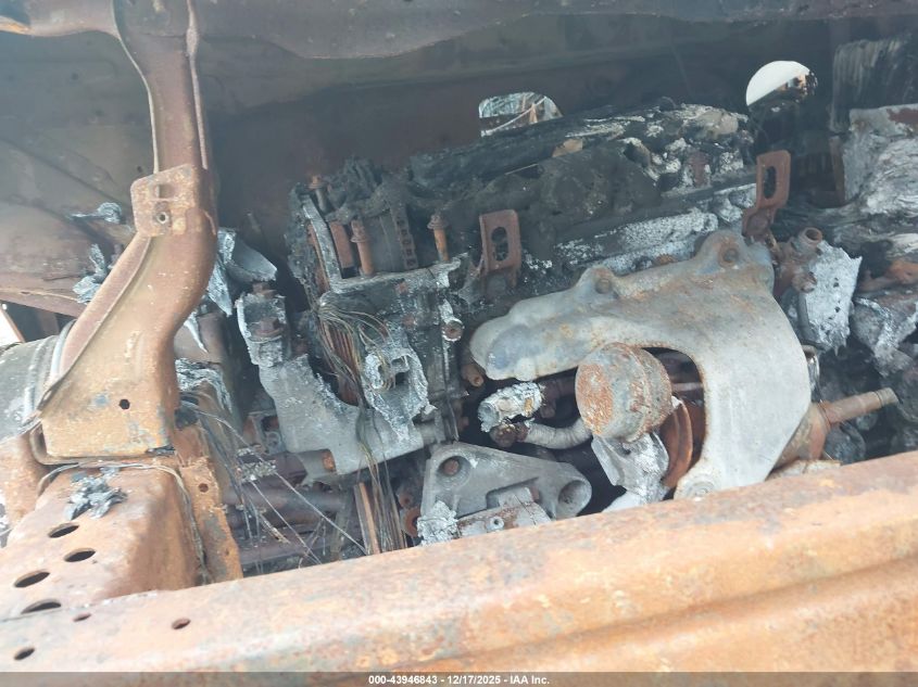 2019 Chevrolet Trax Lt VIN: 3GNCJPSB4KL403980 Lot: 43946843