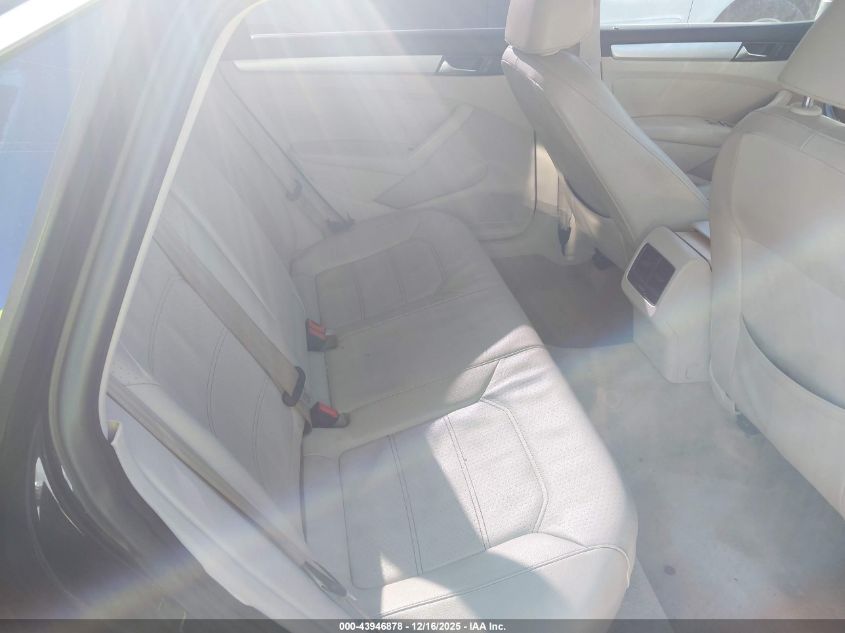 2013 Volkswagen Passat 2.5L Se VIN: 1VWBP7A33DC047448 Lot: 43946878