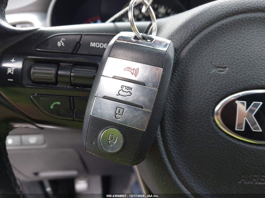 2016 Kia Sorento 3.3L Sxl VIN: 5XYPKDA53GG087343 Lot: 43946907