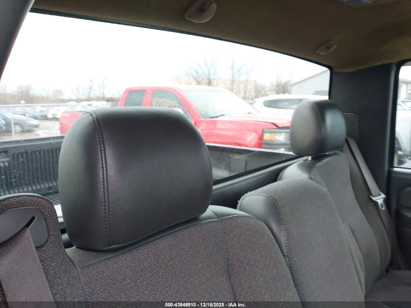 2005 Chevrolet Silverado 1500 Work Truck VIN: 1GCEC14X25Z311748 Lot: 43946910