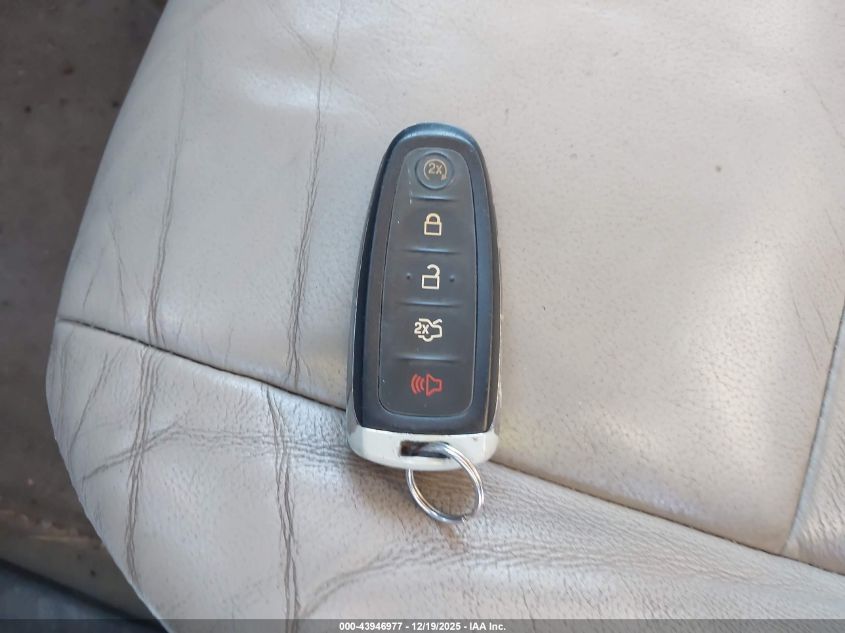 2015 Ford Escape Titanium VIN: 1FMCU0J96FUB68382 Lot: 43946977