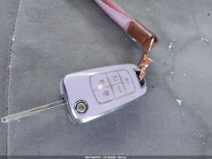 2015 Chevrolet Trax 1Ls VIN: KL7CJKSB5FB062895 Lot: 43947037