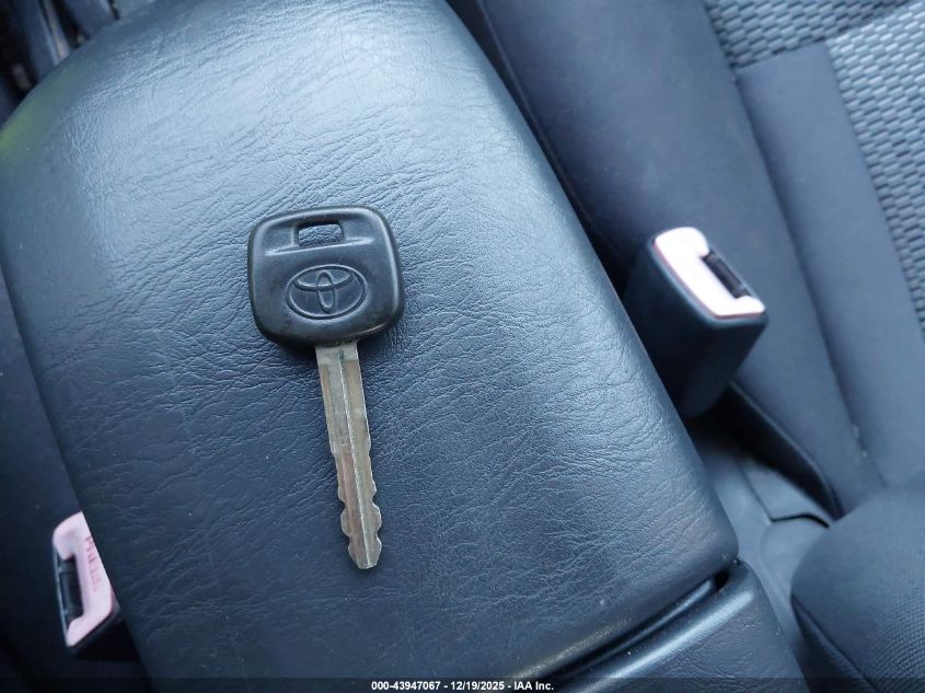 2005 Toyota Rav4 VIN: JTEGD20V850073470 Lot: 43947067