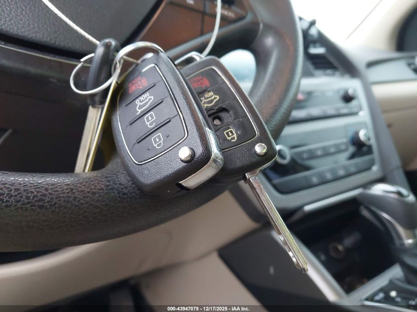 2016 Hyundai Sonata Se VIN: 5NPE24AF2GH329189 Lot: 43947078