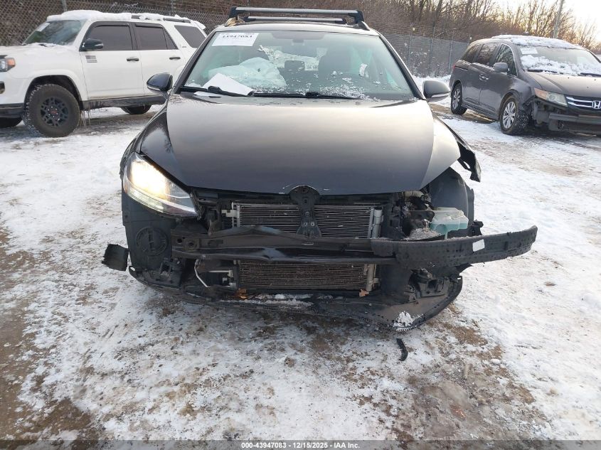 2018 Volkswagen Golf Sportwagen Tsi S VIN: 3VW117AU1JM753544 Lot: 43947083