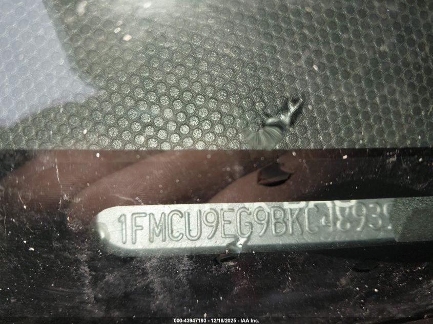 2011 Ford Escape Limited VIN: 1FMCU9EG9BKC48939 Lot: 43947193