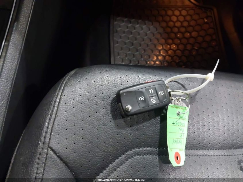 2018 Volkswagen Passat 2.0T Se VIN: 1VWBA7A3XJC001693 Lot: 43947201