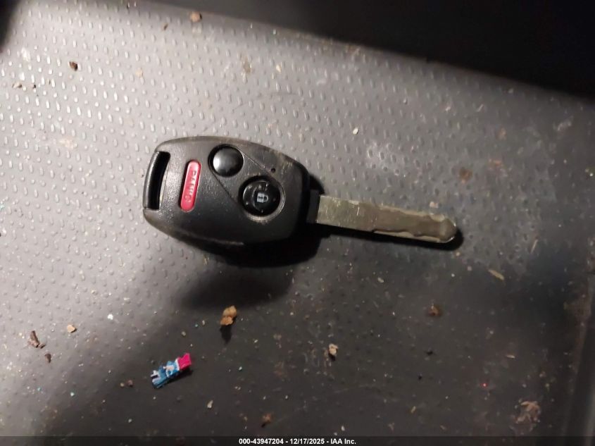 2005 Honda Odyssey Lx VIN: 5FNRL38235B073216 Lot: 43947204