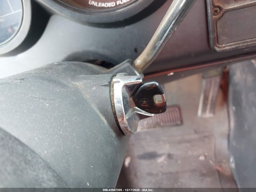 1988 Dodge Ram Van B150 VIN: 2B7FB13X9JK183224 Lot: 43947305