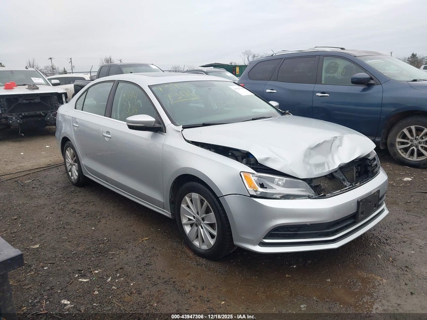 VOLKSWAGEN JETTA 2016. Lot# 43947306. VIN 3VWD67AJ6GM229092. Photo 1