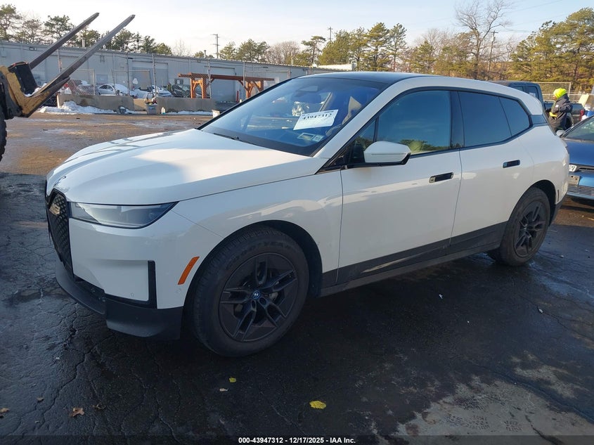 Vin: wb523cf05rcp16943, lot: 44442955, bmw ix xdrive50 20242
