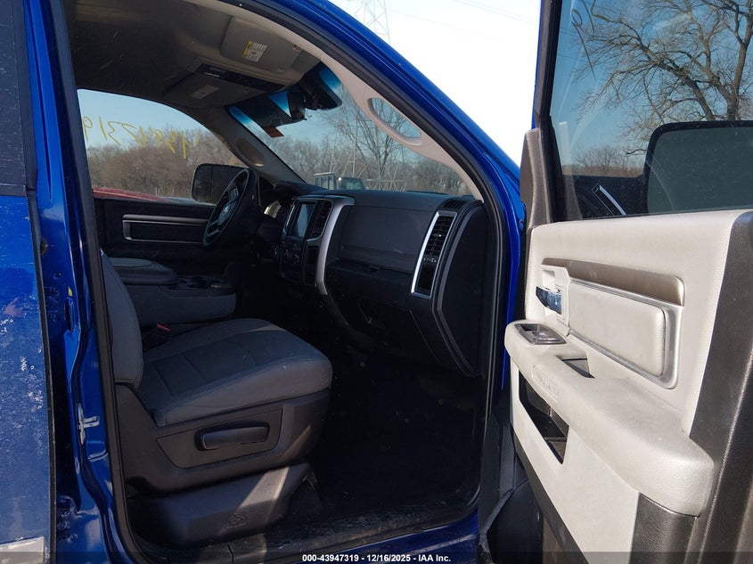 1C6RR6GT0JS304023 2018 RAM 1500 photo no. 5