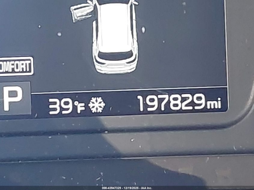 2019 Kia Sorento 3.3L Lx VIN: 5XYPGDA51KG442410 Lot: 43947329