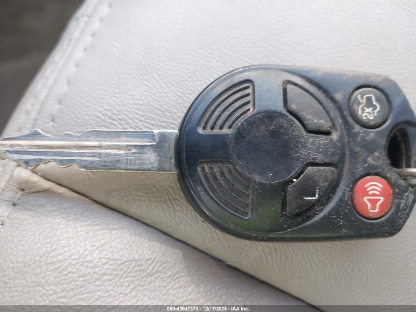 2010 Ford Escape Hybrid Limited VIN: 1FMCU4K34AKC76408 Lot: 43947373