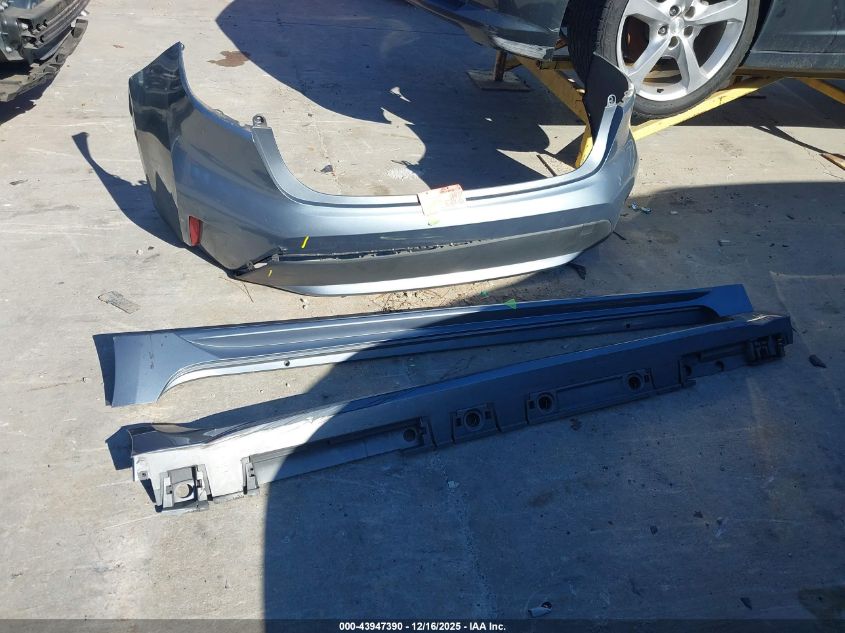 2021 Toyota Corolla Le VIN: JTDEPMAE5MJ123702 Lot: 43947390