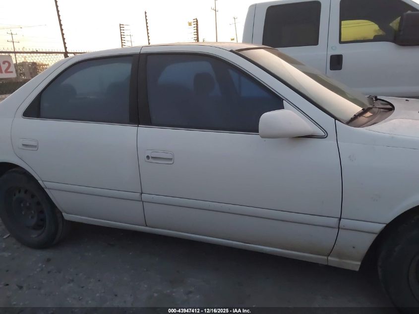 2000 Toyota Camry Le V6 VIN: JT2BF22K9Y0253324 Lot: 43947412