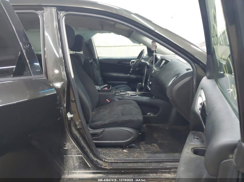 2016 Nissan Pathfinder