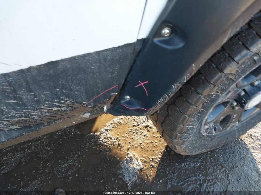 2017 Ram 2500 Slt 4X4 6'4 Box VIN: 3C6UR5DL3HG725440 Lot: 43947426