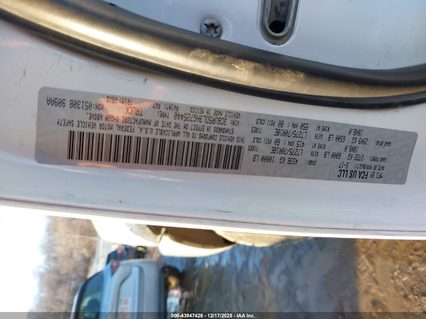 2017 Ram 2500 Slt 4X4 6'4 Box VIN: 3C6UR5DL3HG725440 Lot: 43947426