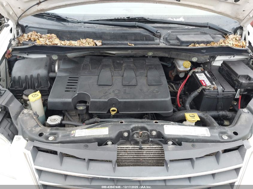 2010 Chrysler Town & Country New Limited VIN: 2A4RR7DX1AR369982 Lot: 43947446