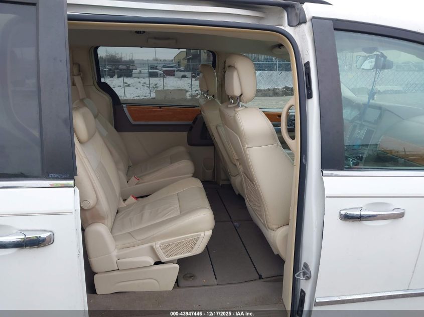 2010 Chrysler Town & Country New Limited VIN: 2A4RR7DX1AR369982 Lot: 43947446