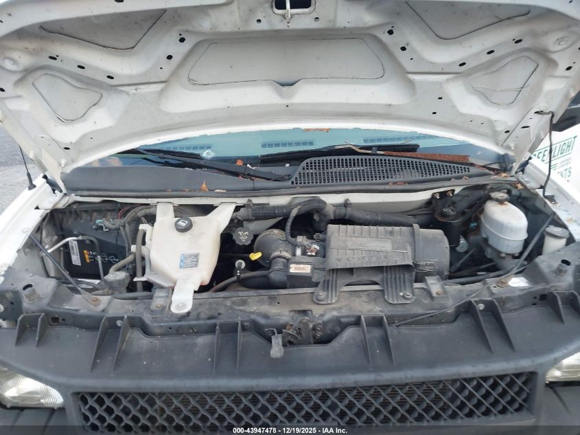 2012 Chevrolet Express Cutaway Work Van VIN: 1GB3G2BGXC1201549 Lot: 43947478