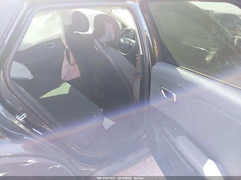 2025 Kia K4 Lxs VIN: 3KPFT4DE9SE117729 Lot: 43947570